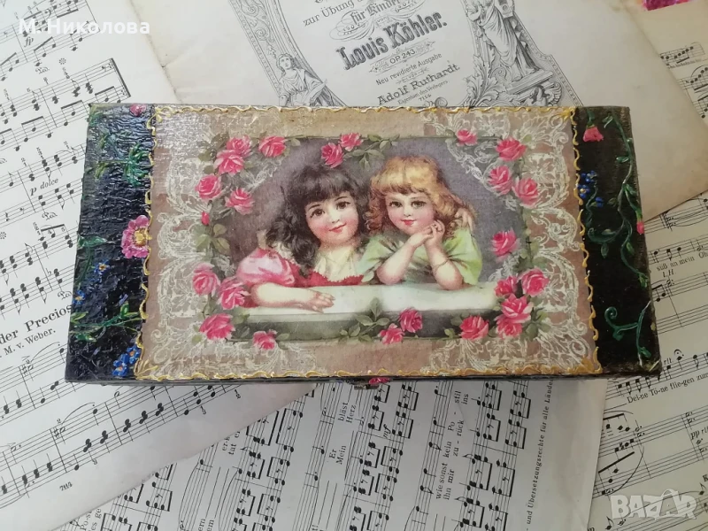 Винтидж ,ръчно декорирана дървена кутия , снимка 1