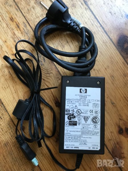 HP AC Power Adapter 32V/500ma. 15V/530ma., снимка 1