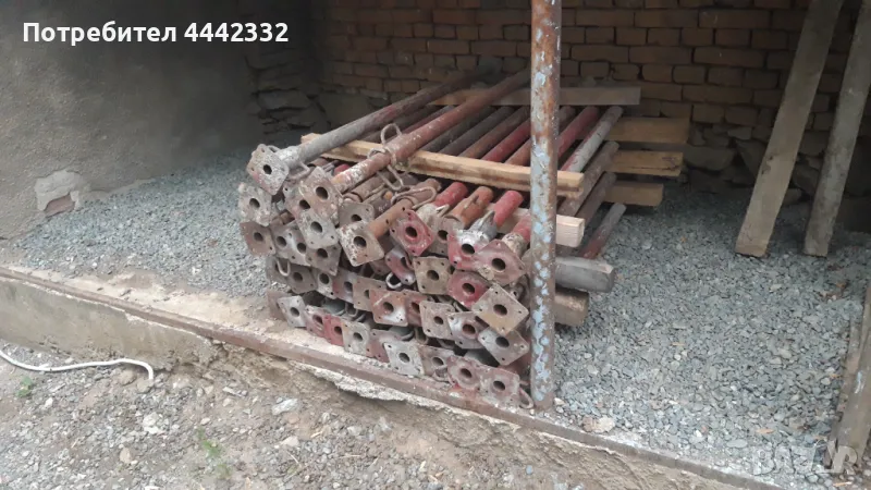Шпризи , хюнебеци ,метални телескопични подпори НАЕМ, снимка 1
