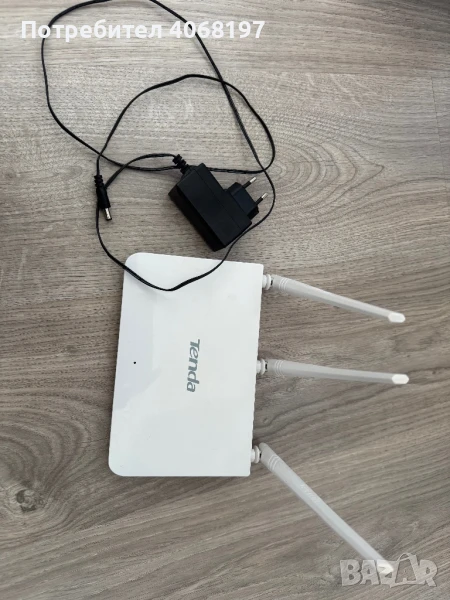 езжичен рутер Tenda 300 Mbps, 3 външни антени, снимка 1