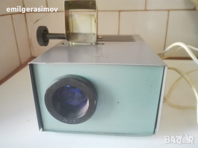 Прожекционен апарат и компресор за гуми., снимка 2 - Аксесоари и консумативи - 53506327