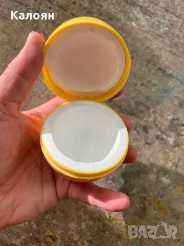 Пластмасово жълто яйце контейнер за яйце, снимка 4 - Фигурки - 49978067