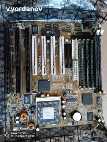 MB Asus TX97-LE + Pentium MMX 200Mhz + 64MB SIMM RAM