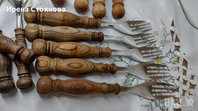 Стари, немски прибори за хранене. WMF Cromargan с дървени дръжки. , снимка 2 - Прибори за хранене, готвене и сервиране - 44970416