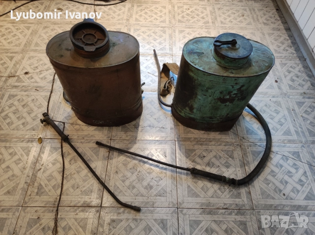 Стари медни пръскачки