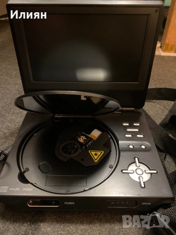 Преносим DVD player 7” , снимка 2 - DVD филми - 52867049