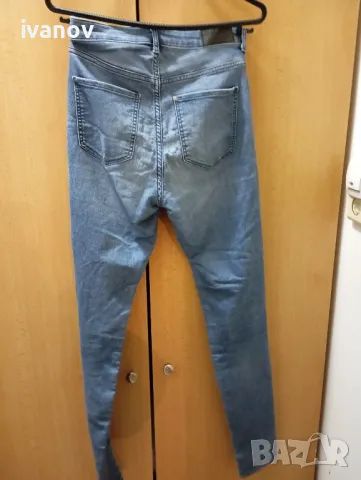 Дамски дънки H&M, снимка 2 - Дънки - 49623298