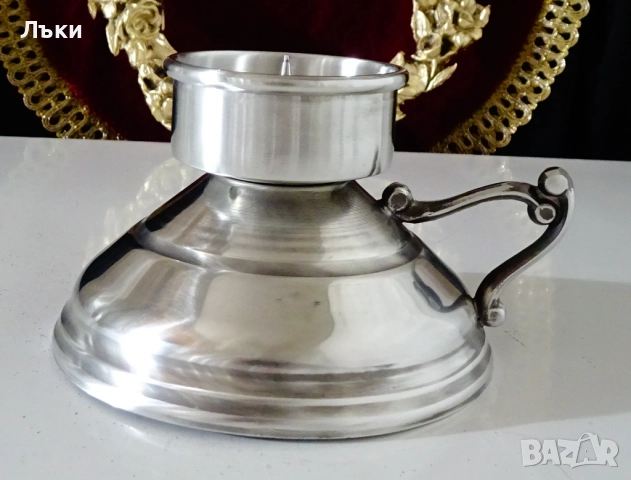 Калаен свещник с дръжка. , снимка 2 - Антикварни и старинни предмети - 52393774