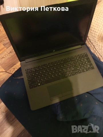 Лаптоп hp няма външни забележки,но много слаб, снимка 2 - Лаптопи за дома - 53953045