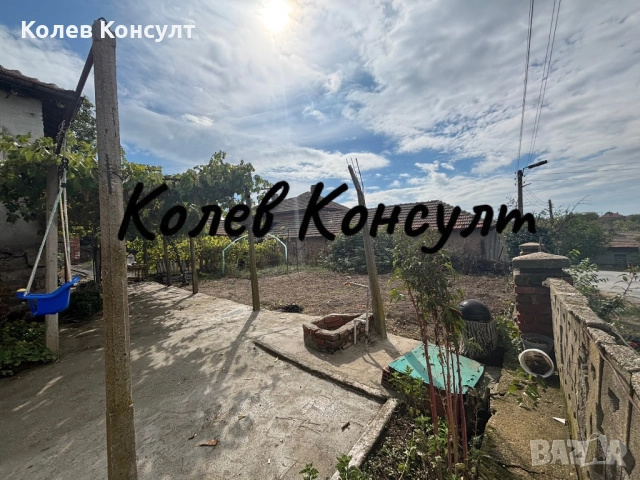 Продавам къща с. Помощник, снимка 3 - Къщи - 51999926