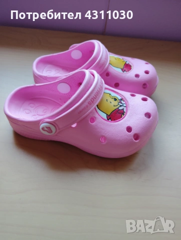 Детски  чехли Pooh Friends номер 26/27, снимка 2 - Детски сандали и чехли - 53807361