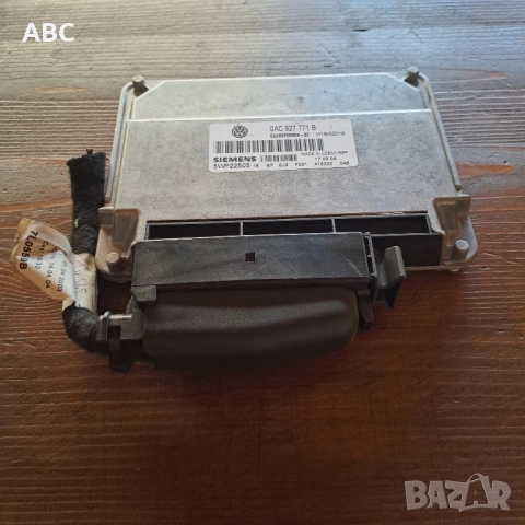 Модул за блокаж на диференциала Vw Touareg 2.5 tdi , снимка 3 - Части - 51438477