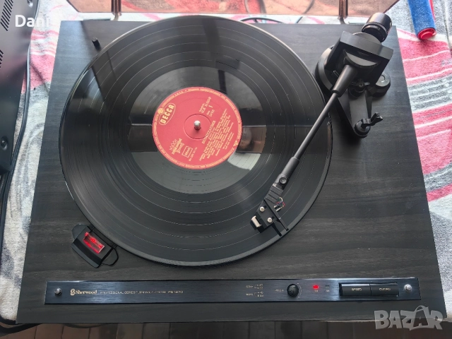 Грамофон Sherwood PM1270