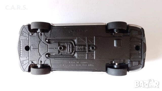 Mercedes-Benz C63 AMG Coupe Welly - Мащаб 1:34-39, снимка 8 - Колекции - 53053641