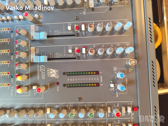   Allen Heath GL 2200 32/4/2+ кейс, снимка 2 - Ресийвъри, усилватели, смесителни пултове - 27101280