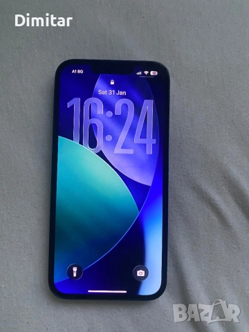 Продавам iPhone 13