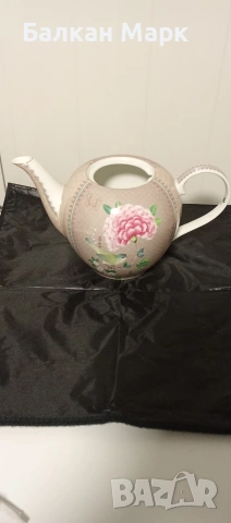 Порцеланов чайник 1,6 л Blushing Birds –  | PIP Studio