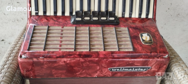 Акордеон  Veltmajster Stela 60 баса, снимка 8 - Акордеони - 53679165