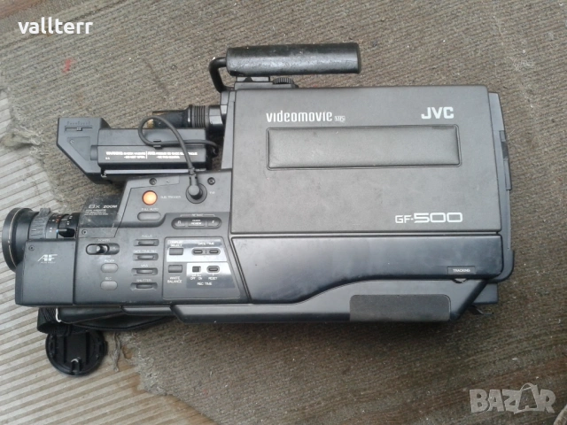  телевизионна репортерска камера и водео JVC  професионална