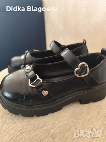 елегантни обувки за млада госпожица , снимка 3 - Детски обувки - 52523921