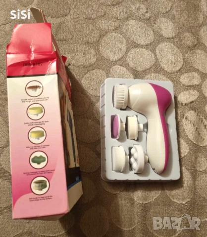 Комплект грижа за лице,5 приставки,безжичен,розово-бял, снимка 2 - Козметика за лице - 53948905