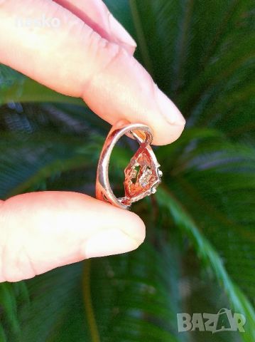 Дамски пръстен с морганит и циркони, снимка 8 - Антикварни и старинни предмети - 46432803