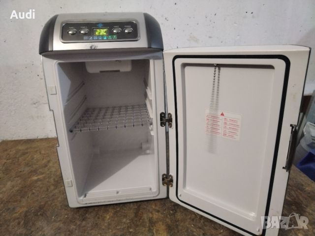 Мини хладилник Eetec LED дисплей  Model: EC0318 с обем 15 литра, охлажда до 10С°, снимка 14 - Хладилни чанти - 45275813