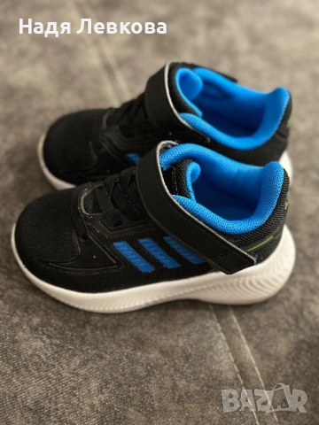 Маратонки Адидас , снимка 3 - Детски маратонки - 53487630