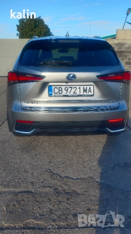 LEXUS NX300h, снимка 4 - Автомобили и джипове - 52118836
