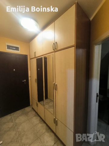 Голям гардероб с огледала – 240 см височина / 180 см ширина