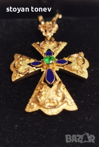 Ръчно изработен златен православен кръст със сертифициран цаворит!, снимка 2 - Колиета, медальони, синджири - 53280326