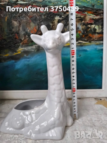 Бели фигури на жираф и софа, снимка 10 - Статуетки - 53434902