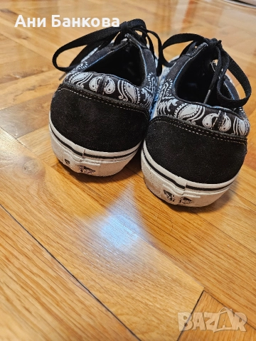 ​Vans Old Skool Bandana Skull – Оригинални кецове №43 (28 см), снимка 5 - Маратонки - 52939971