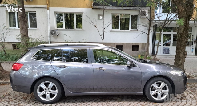 Honda Accord Tourer 2.0 I-VTEC, Lifestyle Facelift, снимка 6 - Автомобили и джипове - 52919000