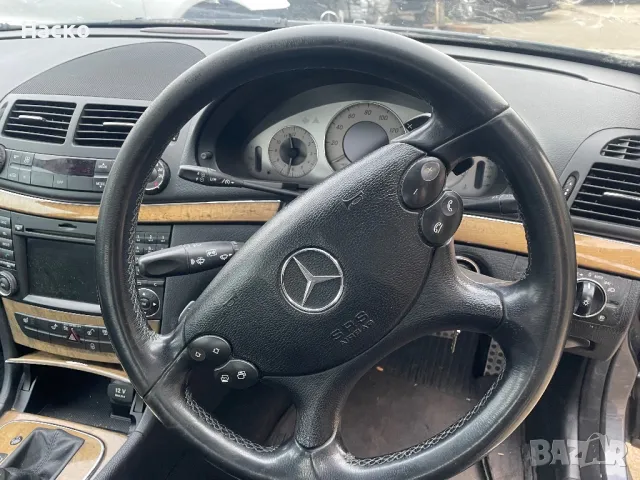 Волан с пера + лостова конзола Mercedes W211 E class facelift, снимка 1 - Части - 48449887