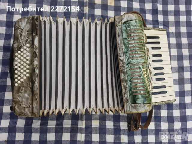 Акордеон Велтмайстер, снимка 3 - Акордеони - 51475824