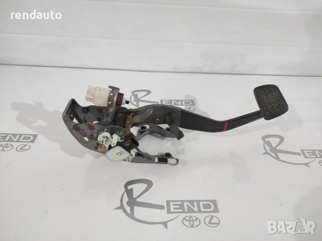 Спирачен педал за Toyota Yaris 2011-2018 1NZ 89510-33030, снимка 1 - Части - 45963829