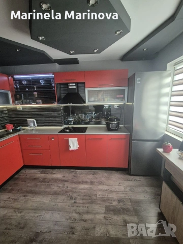 продава два етажа от къща , снимка 15 - Къщи - 53659495