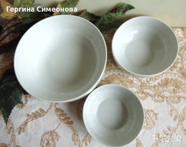 Три купи стар български порцелан, снимка 2 - Чинии - 52641680