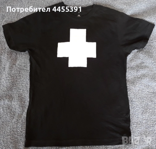 Тениска групи Laibach