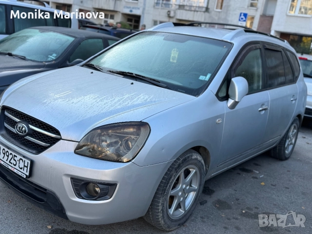 Kia carens, снимка 2 - Автомобили и джипове - 52289366