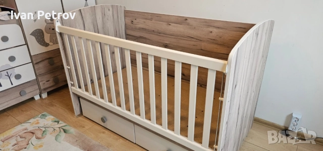 Детско легло с люлеещ механизъм 140/70, снимка 2 - Бебешки легла и матраци - 52864409