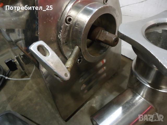 Професионална месомелачка ТC - 22, снимка 7 - Месомелачки - 52980852