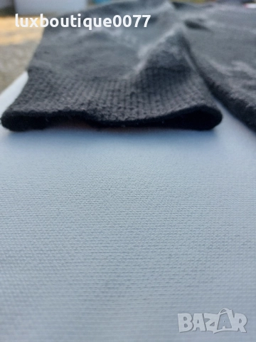 Чисто нов без етикет пуловер Hugo Boss L , снимка 4 - Пуловери - 52389481