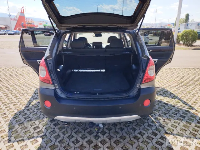 Opel Antara 4х4 .Бензин. Автоматик, снимка 8 - Автомобили и джипове - 47221551