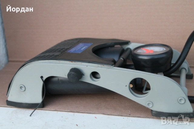 Крачна помпа за кола/колело Michelin, снимка 3 - Аксесоари и консумативи - 53999358