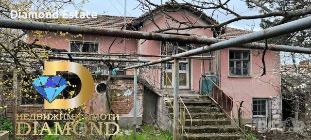 Двуетажна къща в село Езерово, обл. Пловдив, снимка 2 - Къщи - 54112127