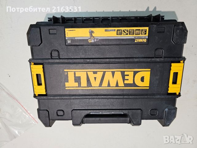 Винтоверт Dewalt DCD996 с куфар 95Nm, снимка 2 - Винтоверти - 46668656