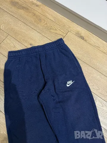 Оригинално мъжко долнище Nike Sportswear Club | S размер, снимка 2 - Спортни дрехи, екипи - 49194112