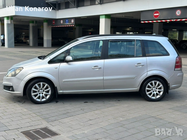 Opel Zafira ТОП състояние * 1, 9cdti* cruise* 7 места* бартер, снимка 4 - Автомобили и джипове - 53810015